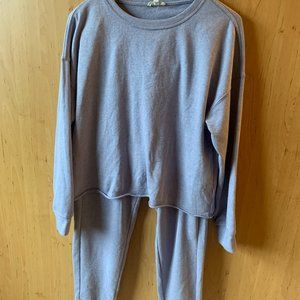 SPLENDID top and bottom...SUPER SOFT ..SMALL...EUC